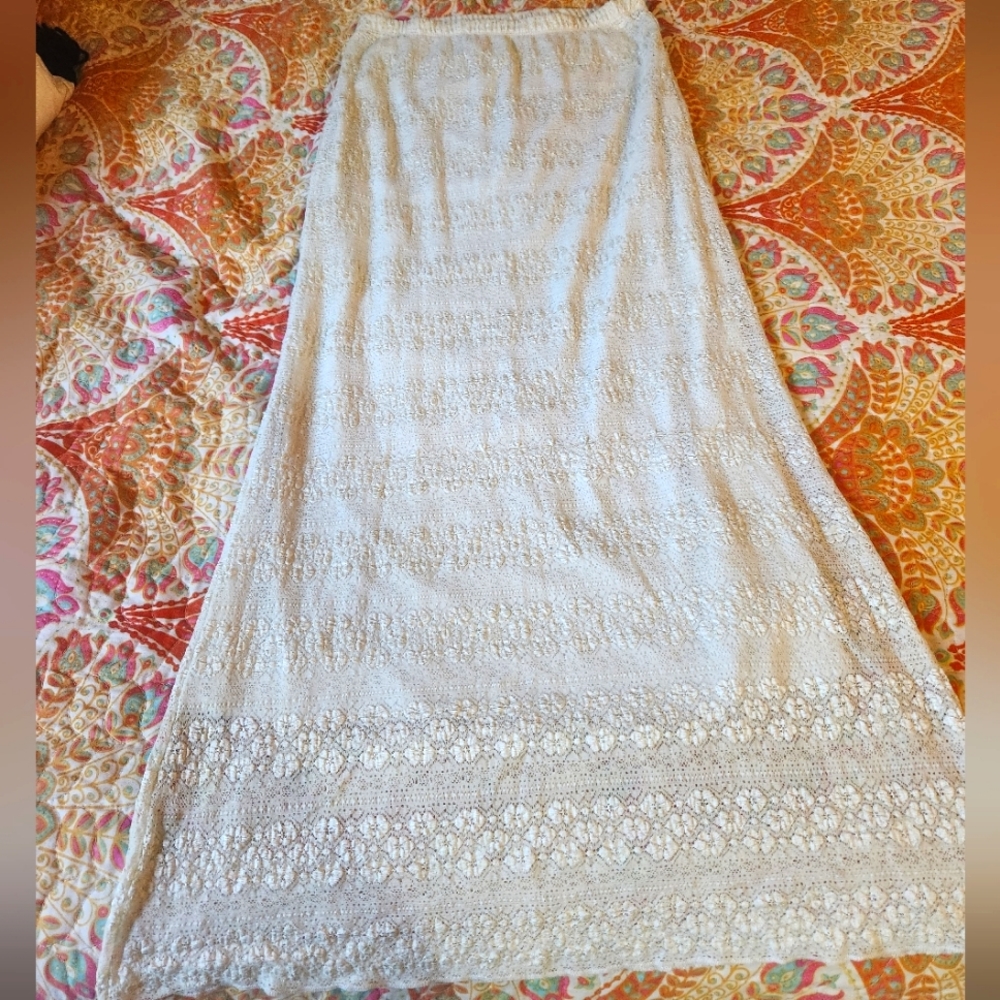 Off white lace skirt